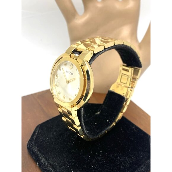 Bulova Women's Watch 97P125 Quartz Silver Dial Diamond Gold Stainless Steel 35mm - Picture 2 of 13